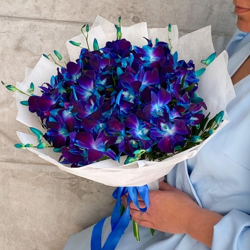 Букет из синих орхидей