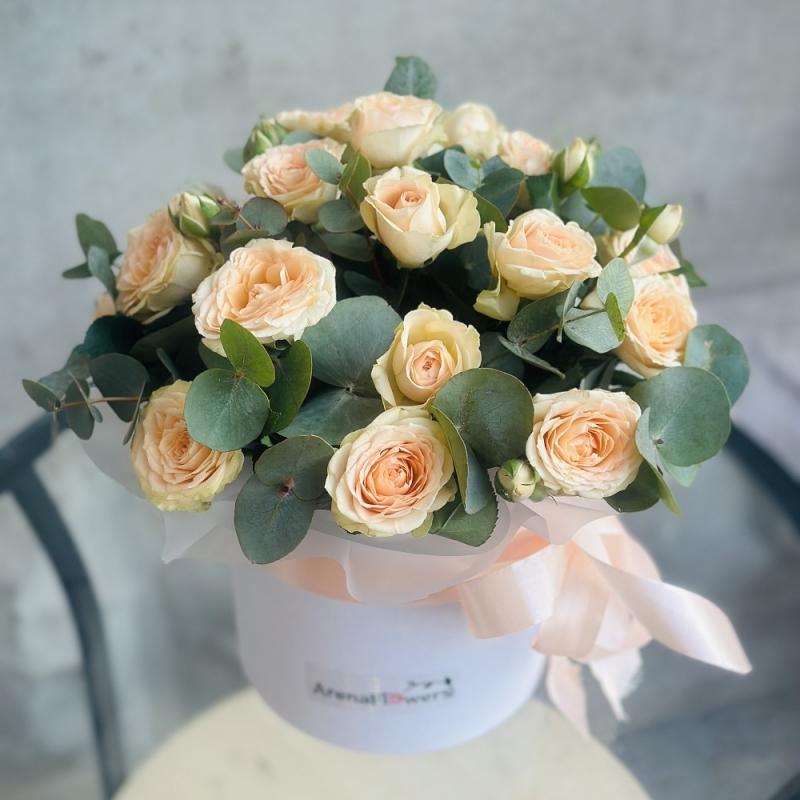 Чайные розы в коробке «Лидия» Чайные розы в коробке «Лидия»