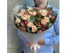 Букет из кустовых роз и альстромерии "Романтик" Букет из кустовых роз и альстромерии "Романтик"